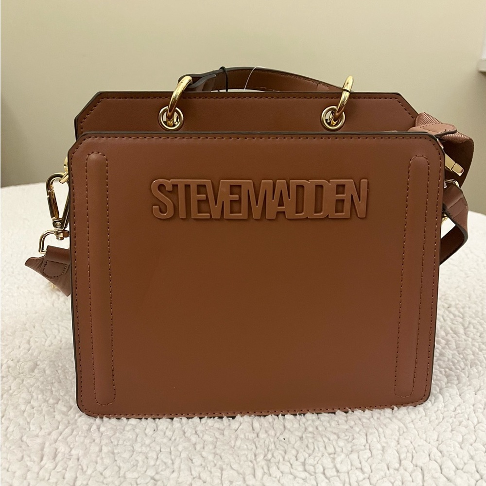 New with tags Steve Madden B Evelyn Cinnamon Bag in the color Cinnamon.